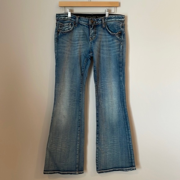 Rerock For Express Jeans SZ 8R Stretch Distressed Bootcut Design on Pockets - Picture 2 of 13